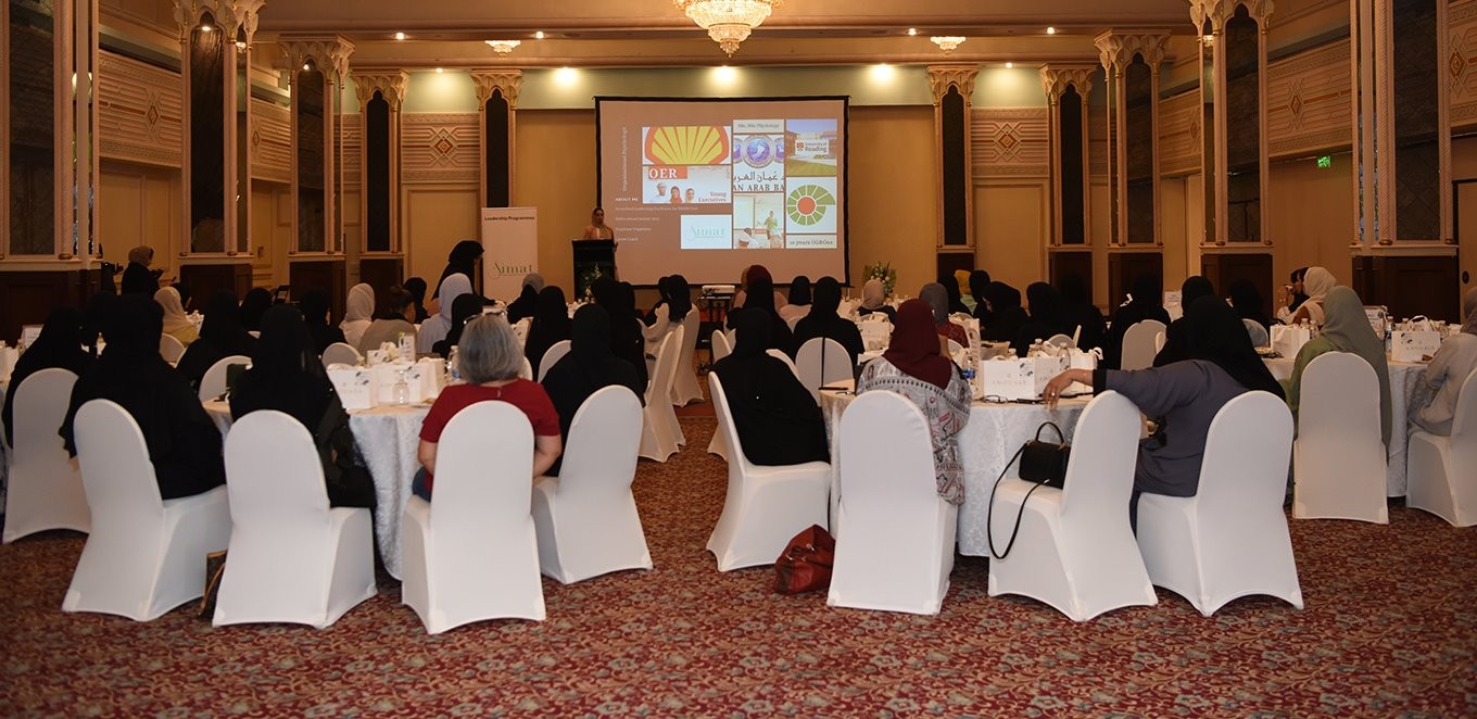 Daleel Female Employees, Working Together to Serve the Nation Daleel Female Employees, Working Together to Serve the Nation
